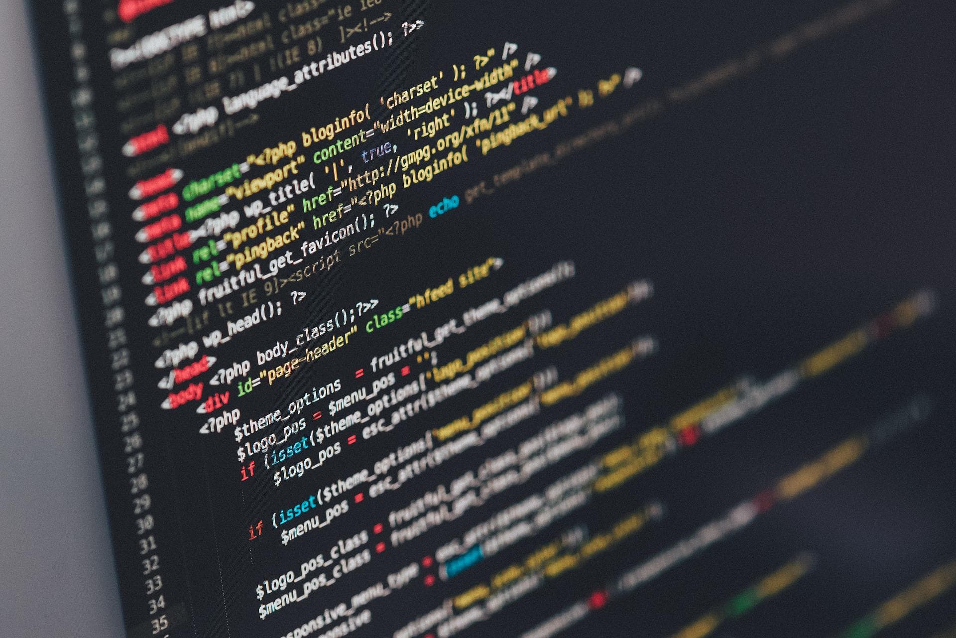 Cybersquatting e typosquatting: qual é a diferença entre eles?