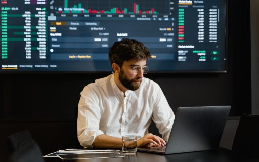 Outsourcing de TI: vale a pena no setor financeiro?